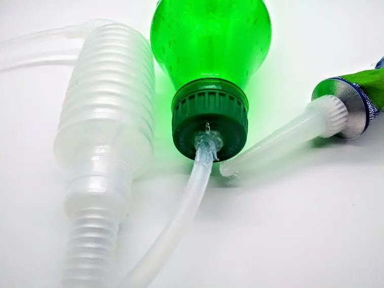 evde penis pompasi yapimi 05 Silikon içten uygulanıyor
